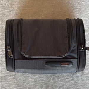NWT TUMI Black/Gray Hanging Travel Kit